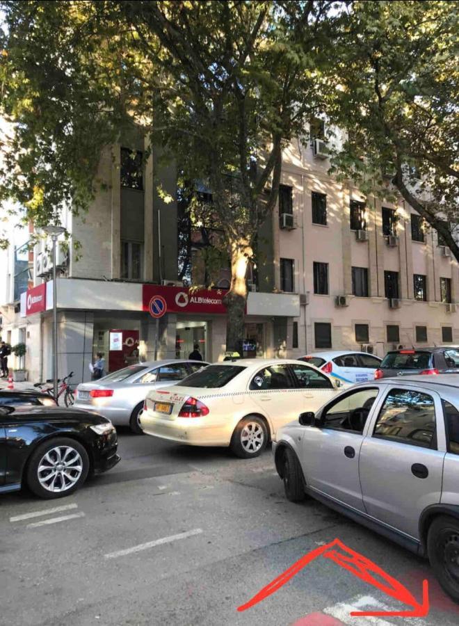 Nice Central Apartment In Tirana City Bagian luar foto